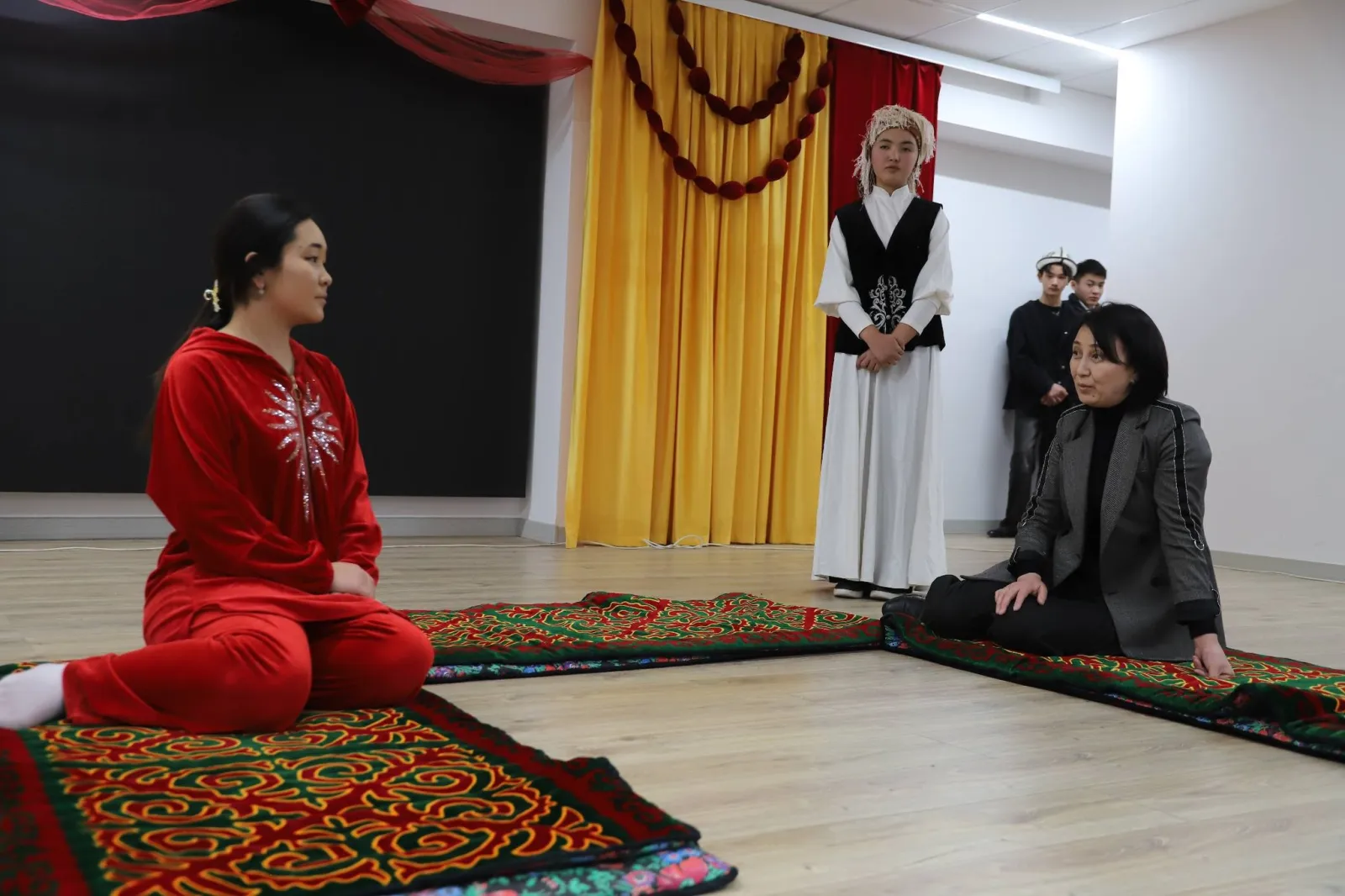 МАНАС ШААРЫНДА ЭРТЕ НИКЕНИН ТЕРС КЕСЕПЕТТЕРИНЕ АРНАЛГАН МААЛЫМАТТЫК ЖОЛУГУШУУ ӨТКӨРҮЛДҮ