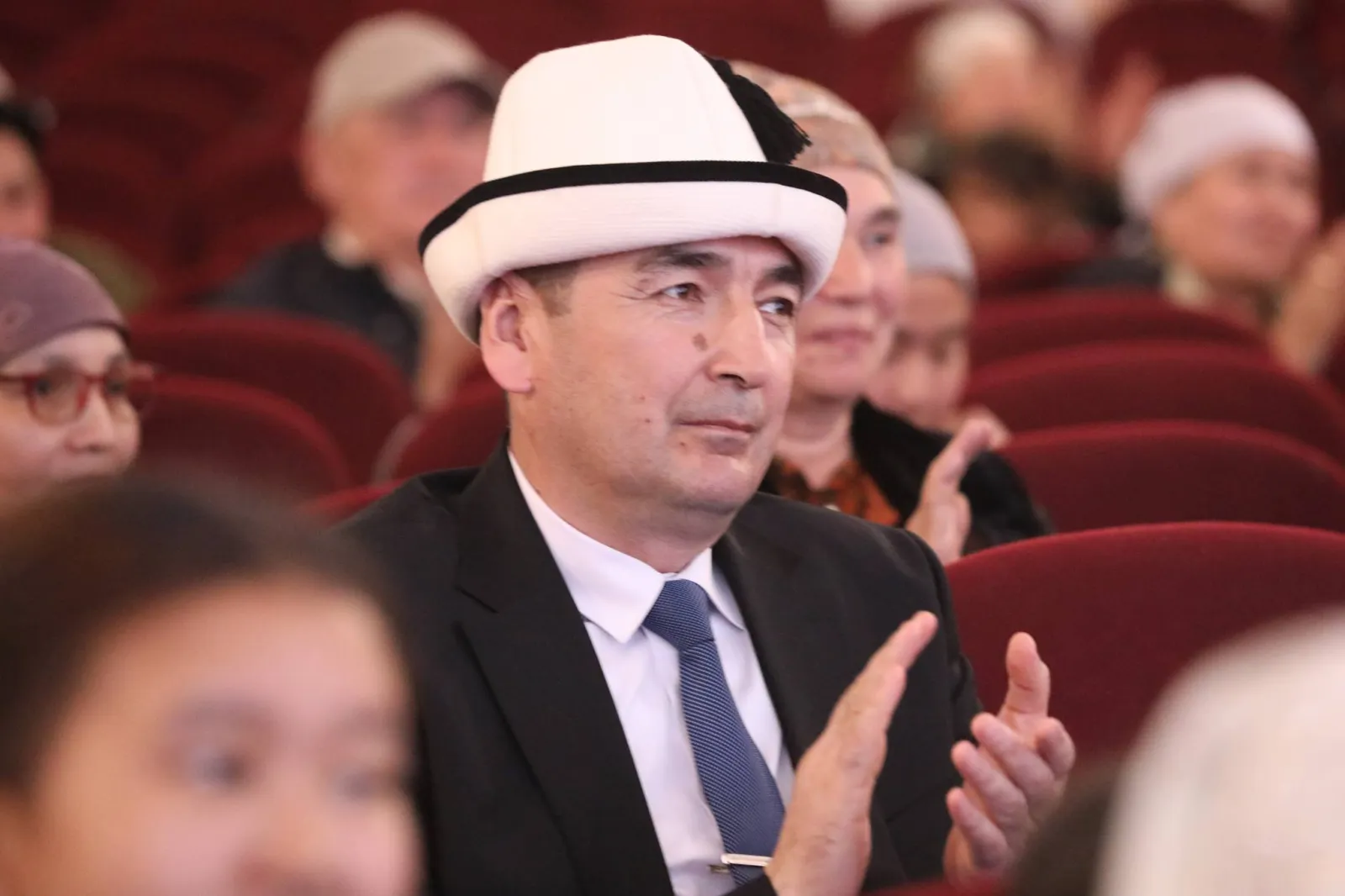 Барпы атындагы драма театрында Нооруз майрамына карата салттуу Айтыш өнөрү өттү.