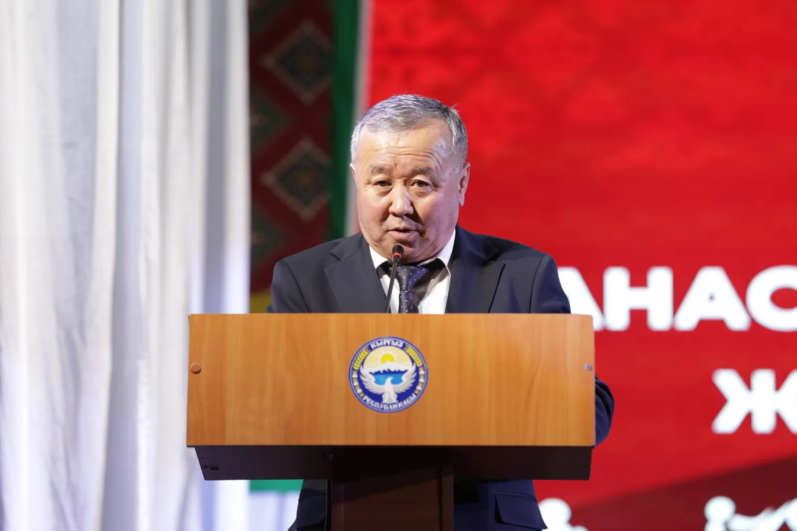 ДЕНЕ ТАРБИЯ ЖАНА СПОРТ КЫЗМАТКЕРЛЕРИНИН КЕСИПТИК МАЙРАМЫ БЕЛГИЛЕНДИ