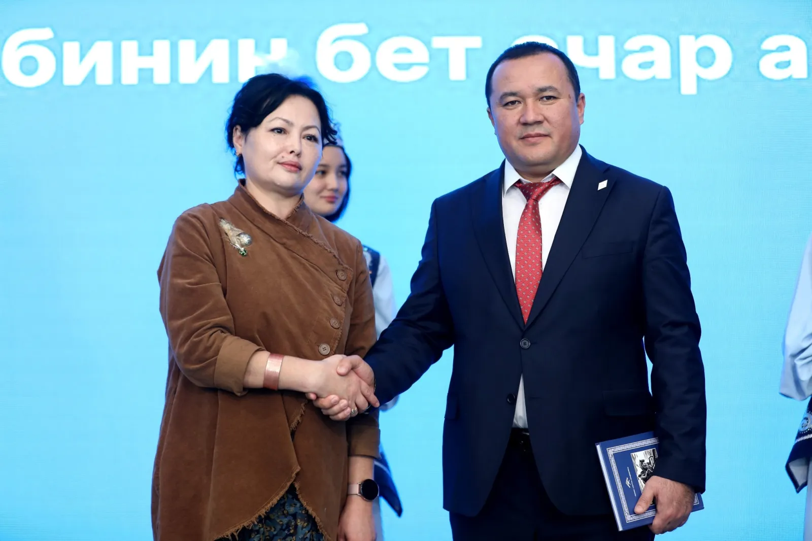 МАНАС ШААРЫНДА “КАН МАНАСТЫН КЫРК ЧОРО” КИТЕБИНИН БЕТ АЧАР АЗЕМИ БОЛУП ӨТТҮ