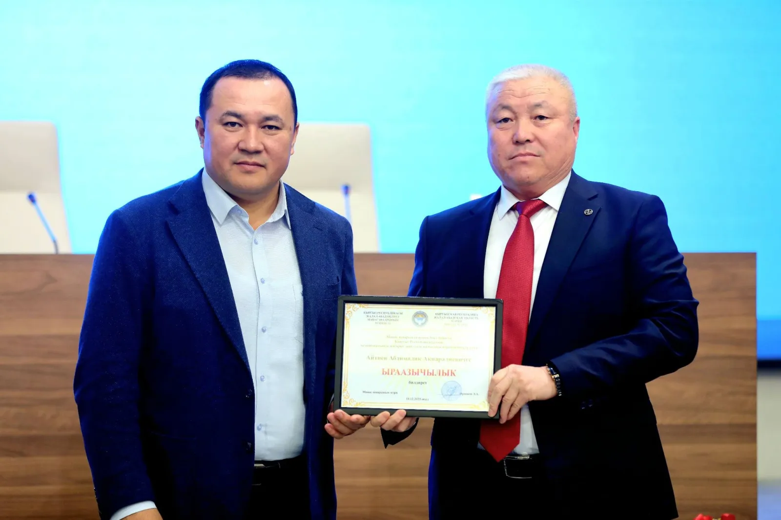 “КООПСУЗ ЖАНА ТАЗА ТАЙМАШ КАМСЫЗДАЛДЫ” - МЭР БОКС БОЮНЧА КАЛЫСТАРГА ЫРААЗЫЧЫЛЫК БИЛДИРДИ