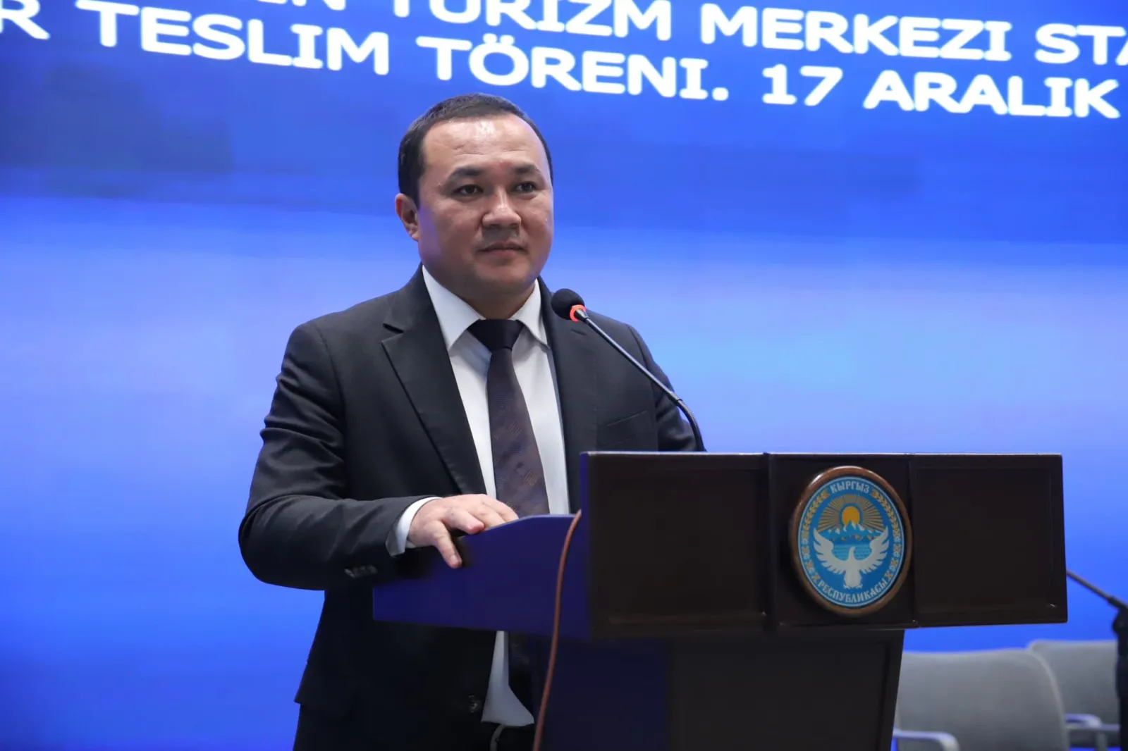 МАНАС ШААРЫ ТҮРК ДҮЙНӨСҮНҮН ТУРИСТТИК БОРБОРУ СТАТУСУН АНКАРА ШААРЫНА ӨТКӨРҮП БЕРДИ