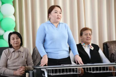 ЭРТЕ НИКЕГЕ ТУРУУНУН КЕСЕПЕТТЕРИ ЖАНА ЖУГУШТУУ ООРУЛАР БОЮНЧА ОКУУЧУЛАРГА ТҮШҮНДҮРҮҮ ИШТЕРИ ЖҮРГҮЗҮЛҮП ЖАТАТ