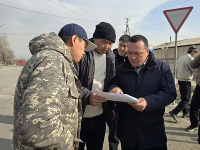 МЭР ТЕМИР ЖОЛДУН ОРДУНА КУРУЛУП ЖАТКАН ЖОЛДУН КУРУЛУШ ИШТЕРИ МЕНЕН ЖЕРИНДЕ ТААНЫШТЫ